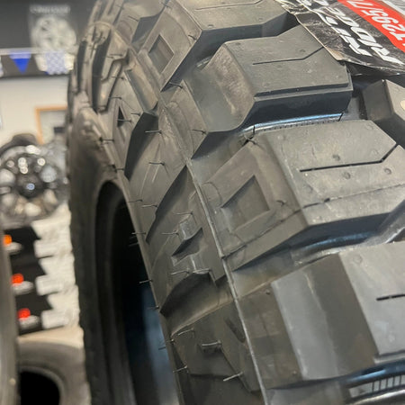 38x13.50r20 Nitto Ridge Grappler