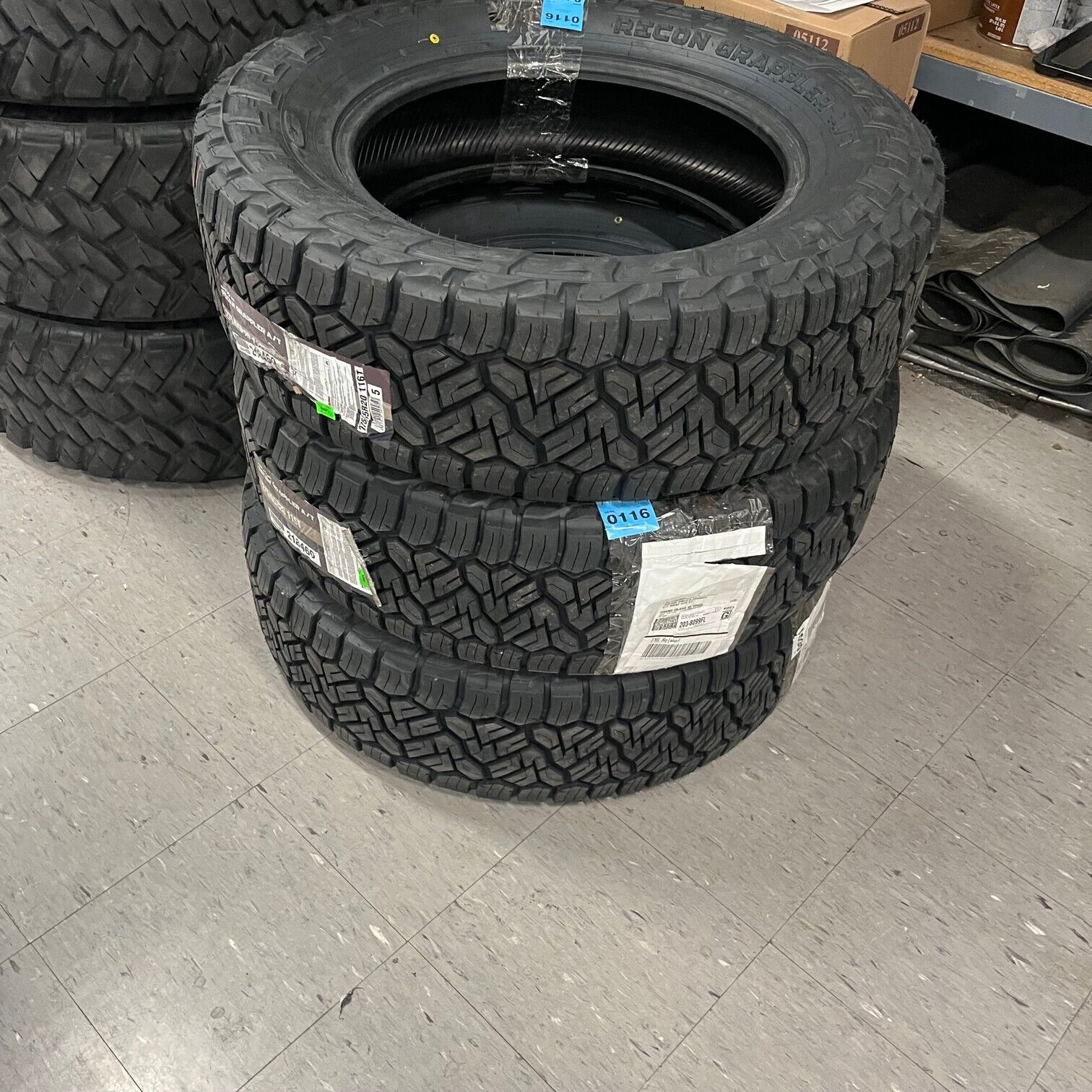 2024年製】 COMFORSER 33x12.50R20LT 114Q 10PR CF3000 ブラック